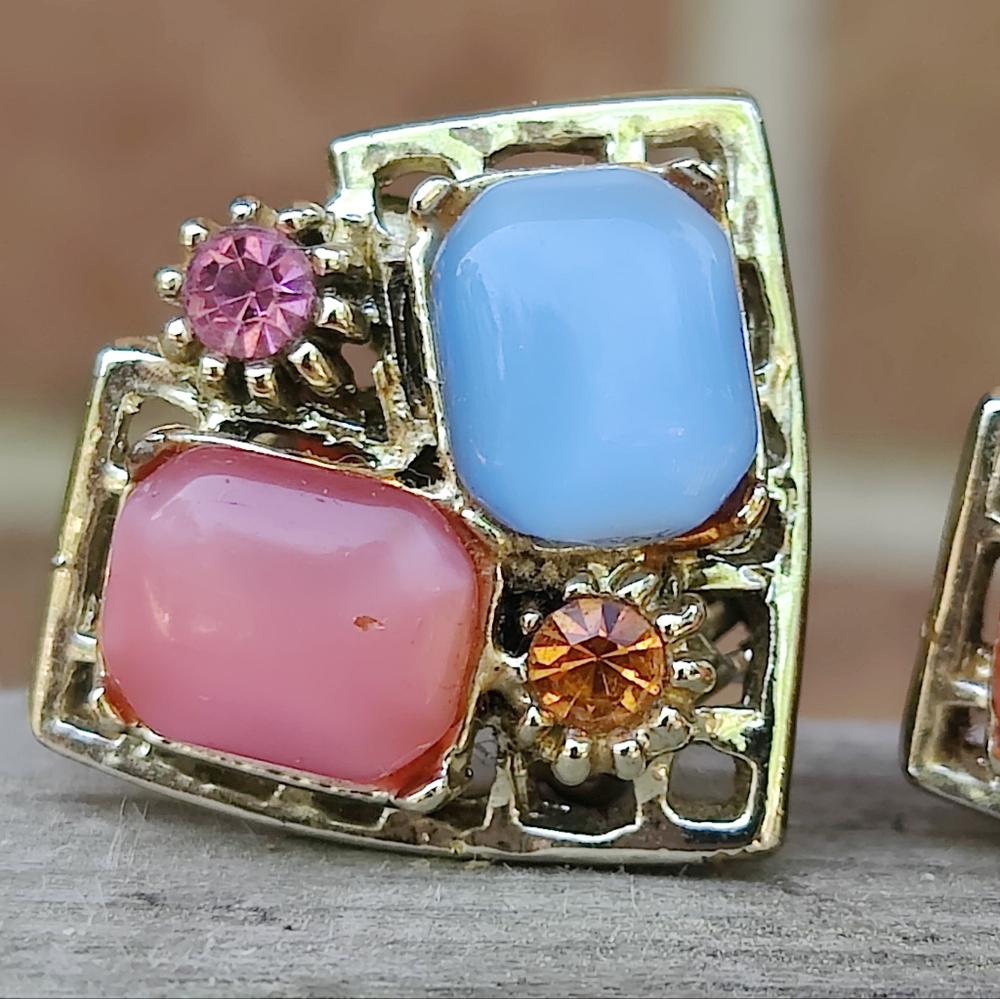 Vintage 1950s Moonglow Earrings - Picture 2 of 4